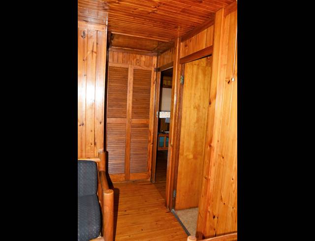 28 BEDROOM LODGE FOR SALE IN JEFFREYS BAY CENTRAL
